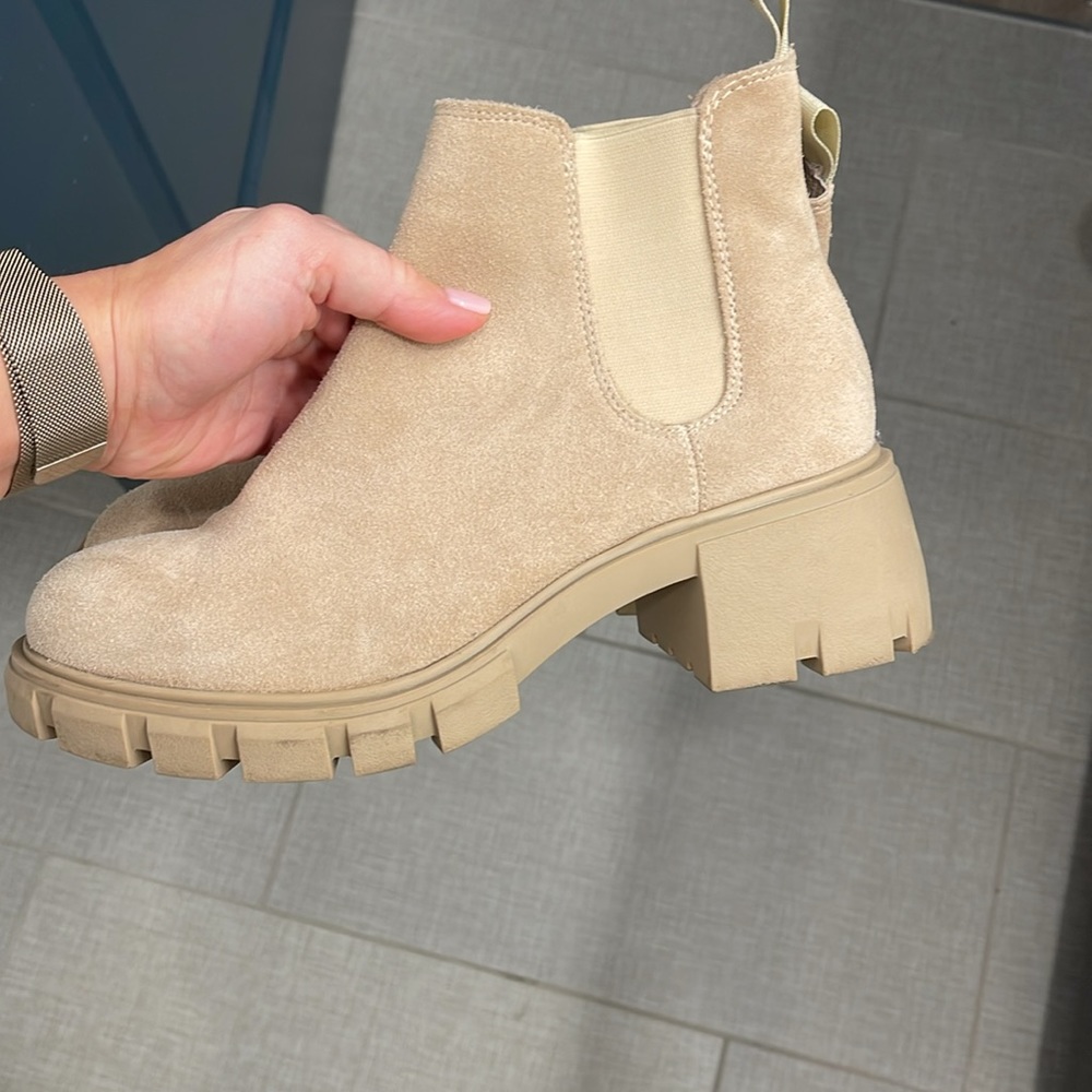 Booties - Picture 4 of 4